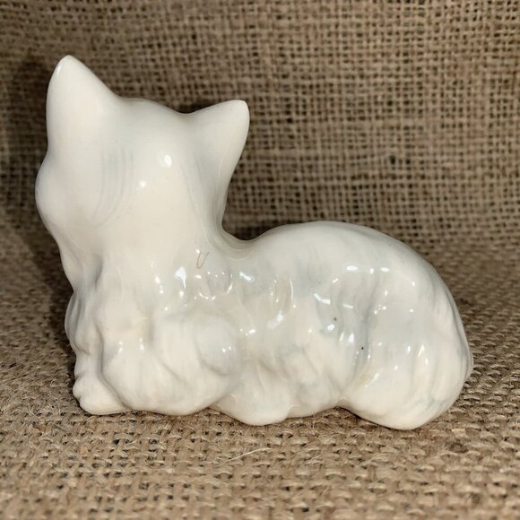 Vintage White Porcelain Cat Smiling Green Eyes Japan - Picture 4 of 10